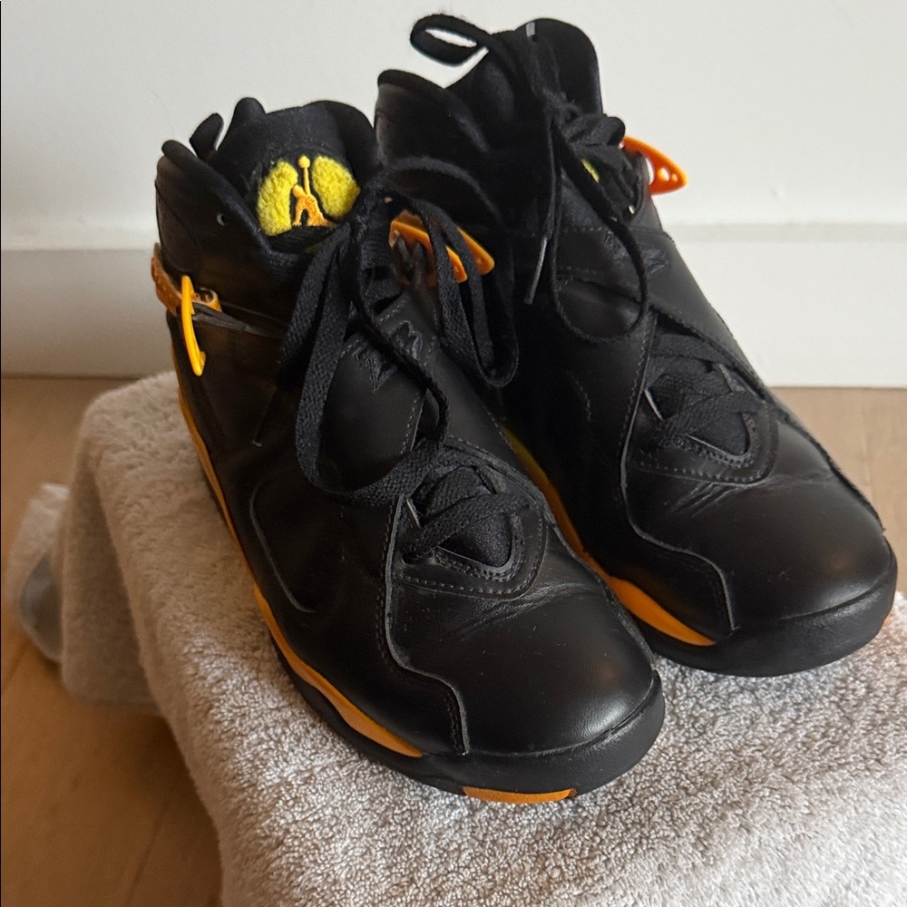 Jordan 8  ‘Taxi Yellow’ and Black leather size 7.5 Women’s NO BOX